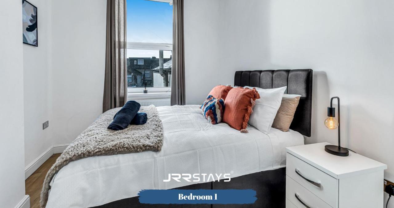 Cardiff Stylish 2 Bedroom Sleeps 6 Wi-Fi - Jrr Stays Eksteriør bilde