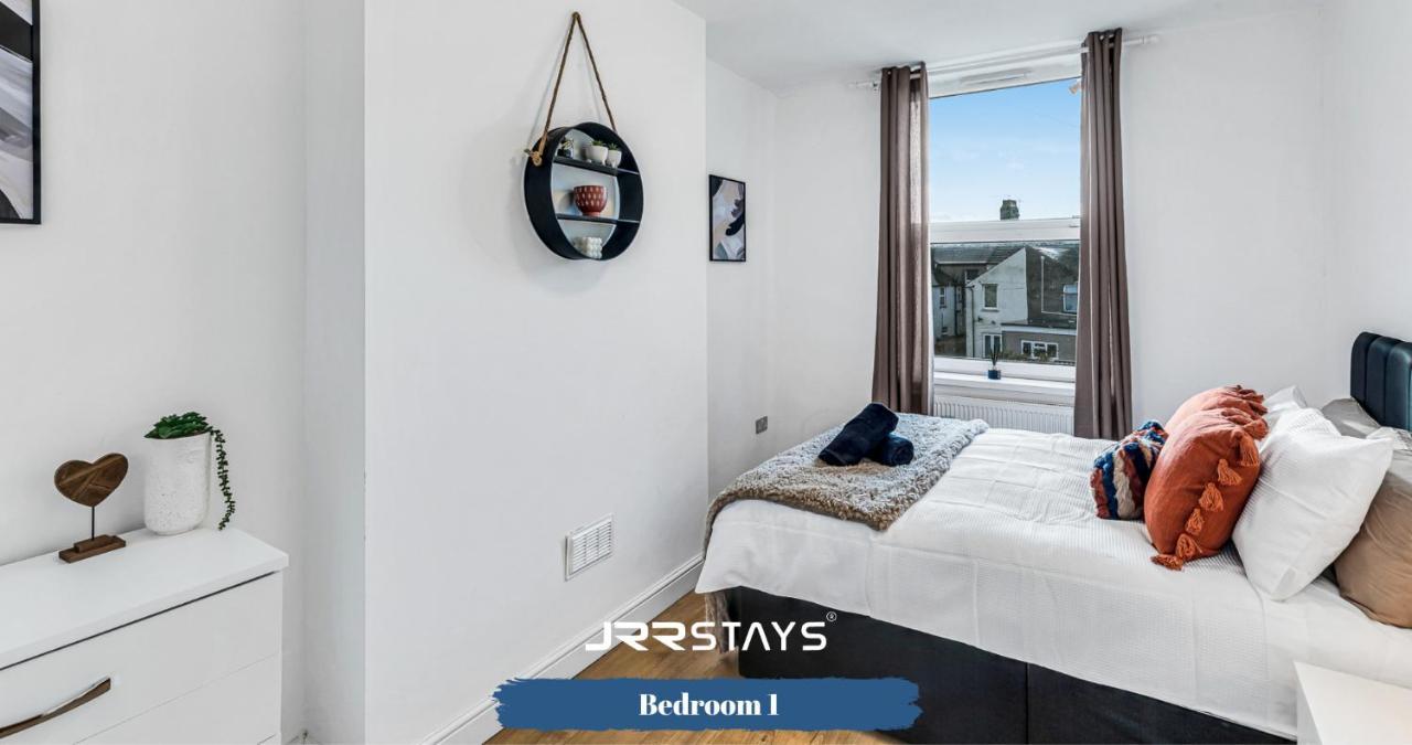 Cardiff Stylish 2 Bedroom Sleeps 6 Wi-Fi - Jrr Stays Eksteriør bilde